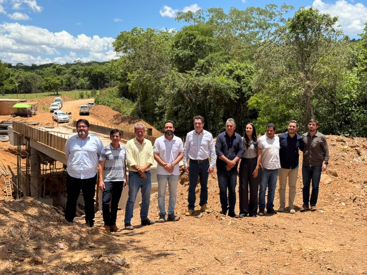 PREFEITO DR. LUIS OTAVIO RECEBE DIRETOR-PRESIDENTE DA CODEVASF E VISITA OBRAS E ÁREAS IRRIGADAS EM CRISTALINA